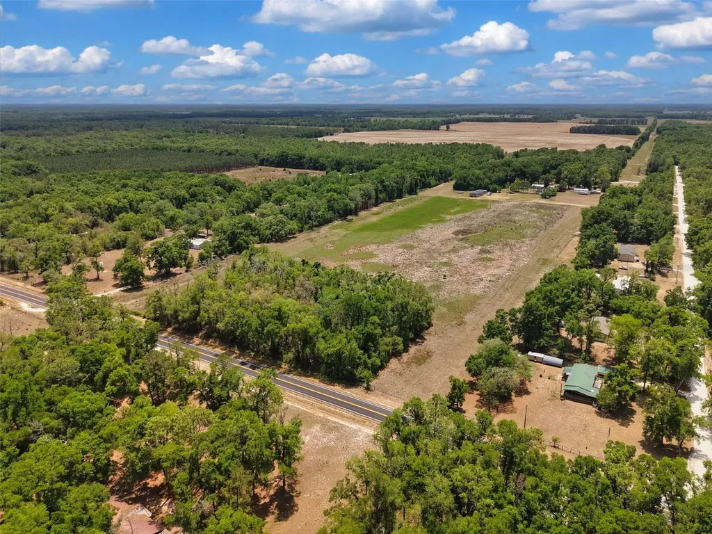 18 Ac NW Cr 138 Branford FL 32008