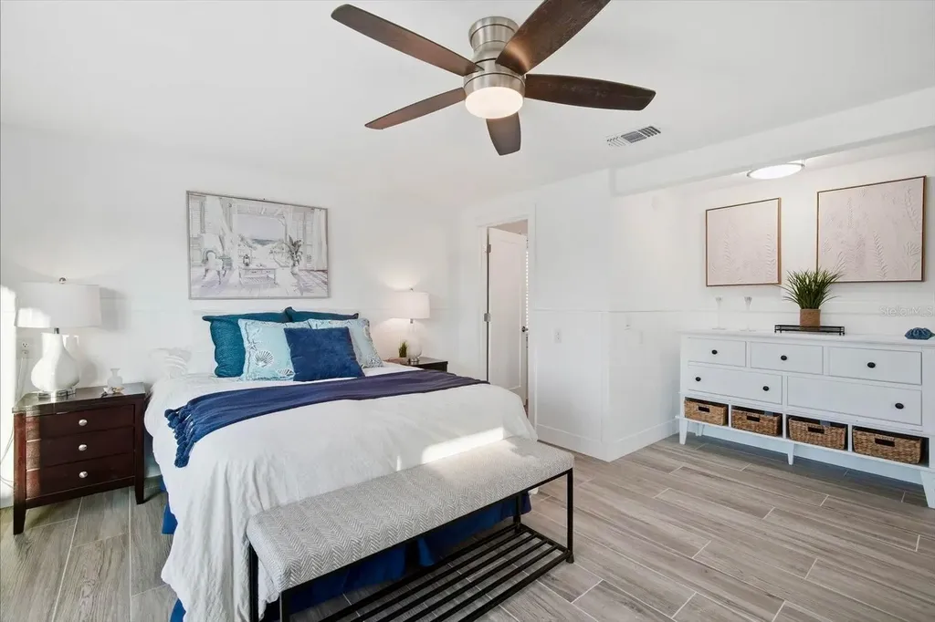617 Dundee Lane Holmes Beach FL 34217