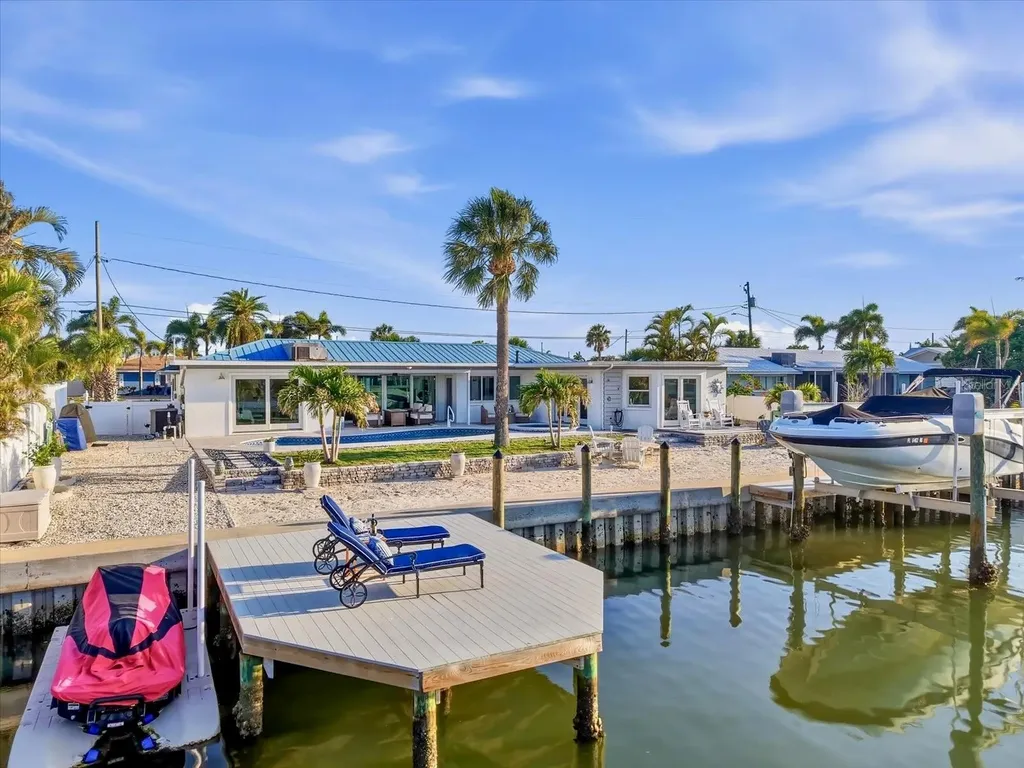 617 Dundee Lane Holmes Beach FL 34217