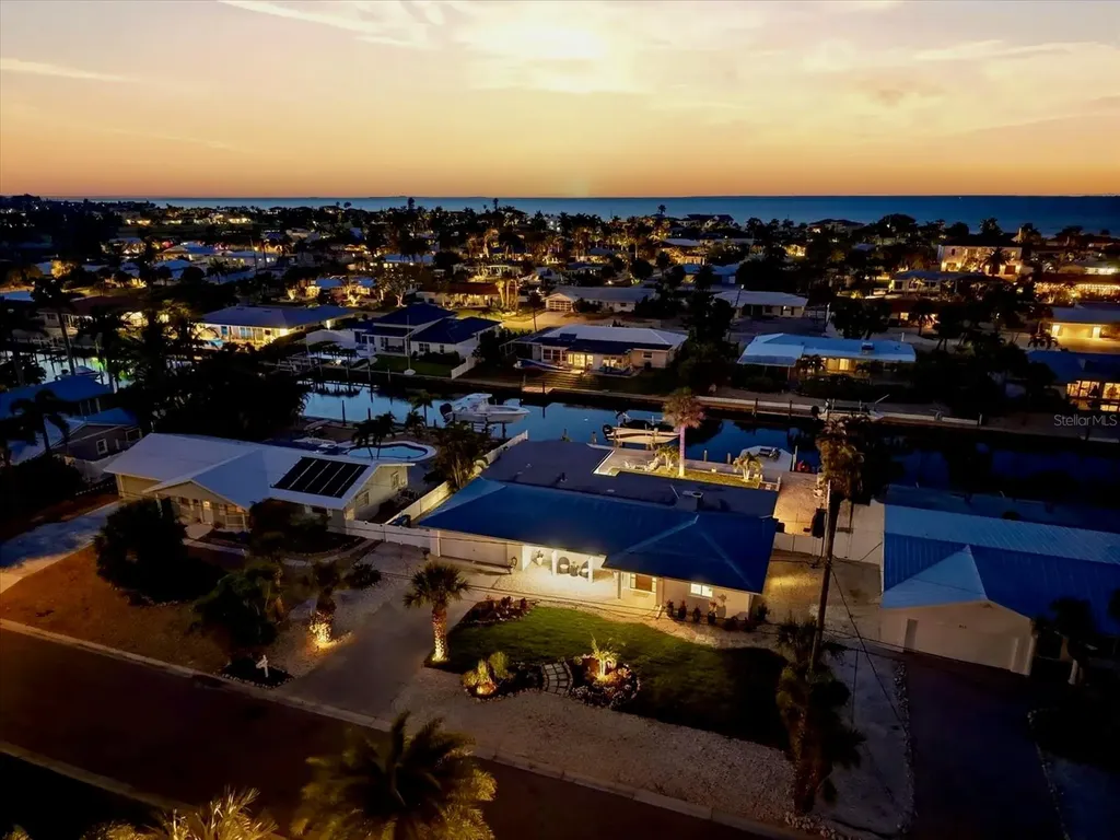 617 Dundee Lane Holmes Beach FL 34217