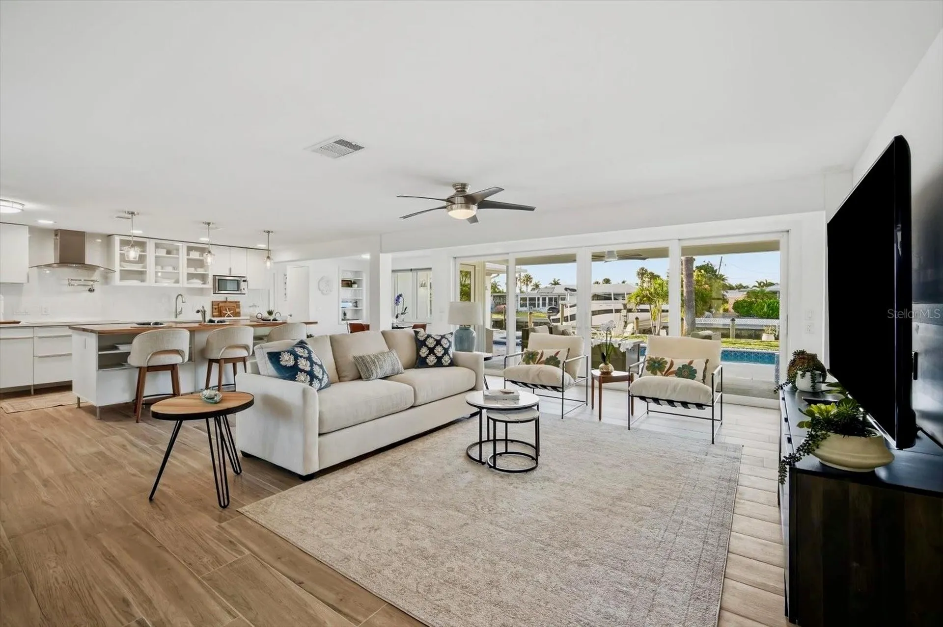 617 Dundee Lane Holmes Beach FL 34217