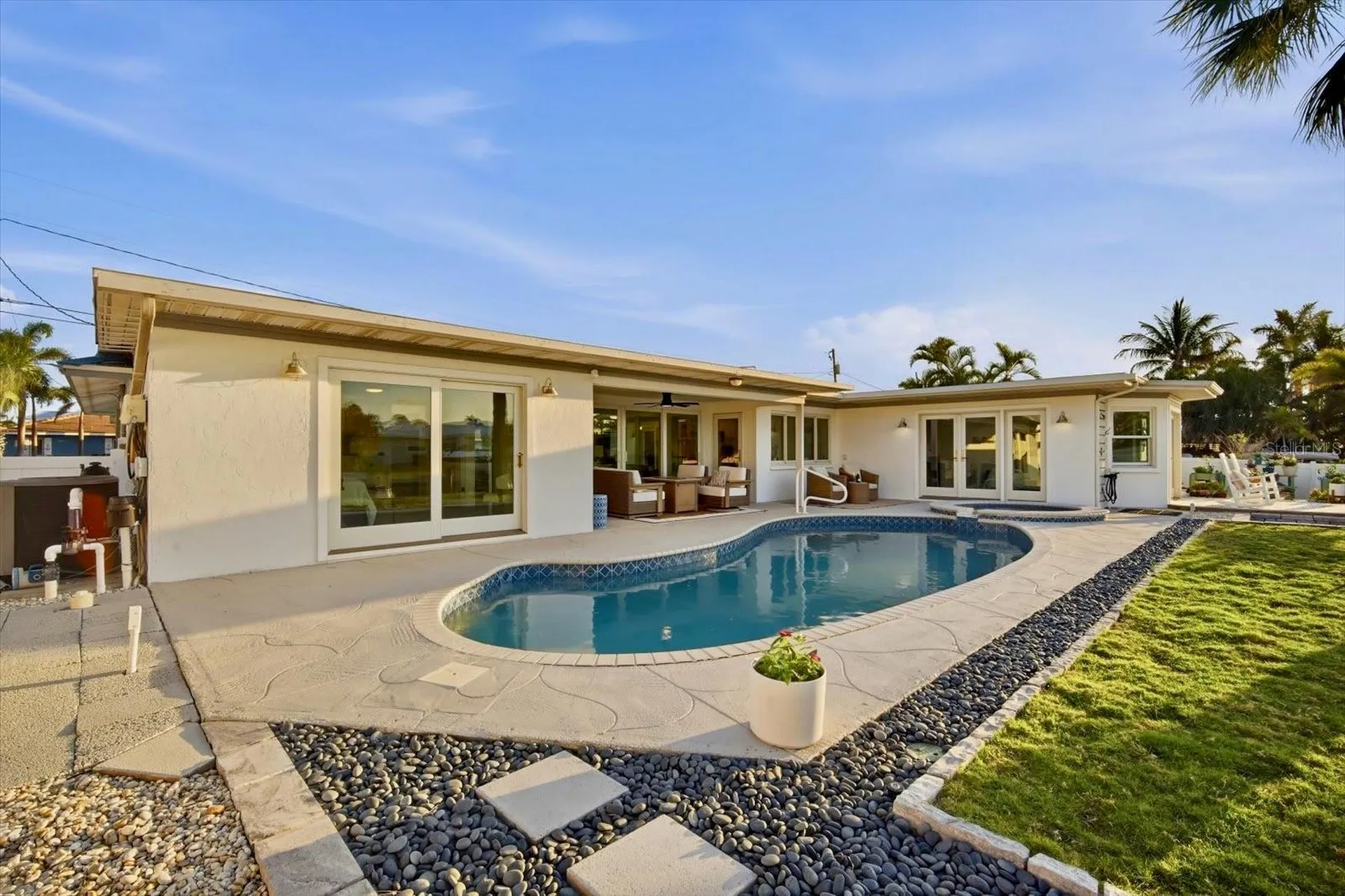 617 Dundee Lane Holmes Beach FL 34217