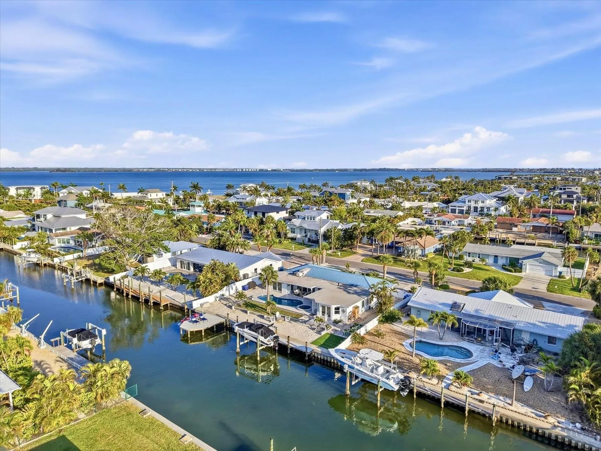 617 Dundee Lane Holmes Beach FL 34217