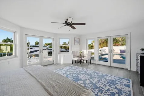 617 Dundee Lane Holmes Beach FL 34217