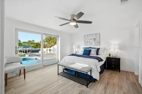 617 Dundee Lane Holmes Beach FL 34217