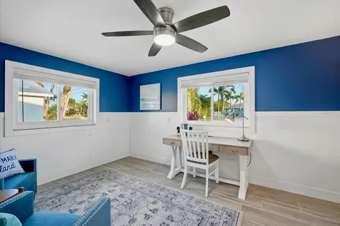 617 Dundee Lane Holmes Beach FL 34217