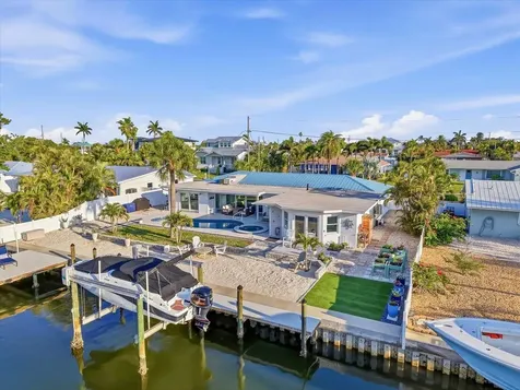 617 Dundee Lane Holmes Beach FL 34217