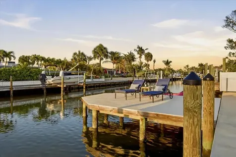 617 Dundee Lane Holmes Beach FL 34217