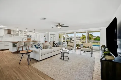 617 Dundee Lane Holmes Beach FL 34217