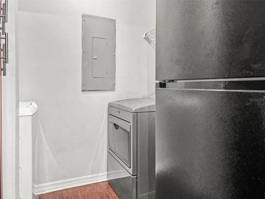 455 Alt 19 S Palm Harbor FL 34683