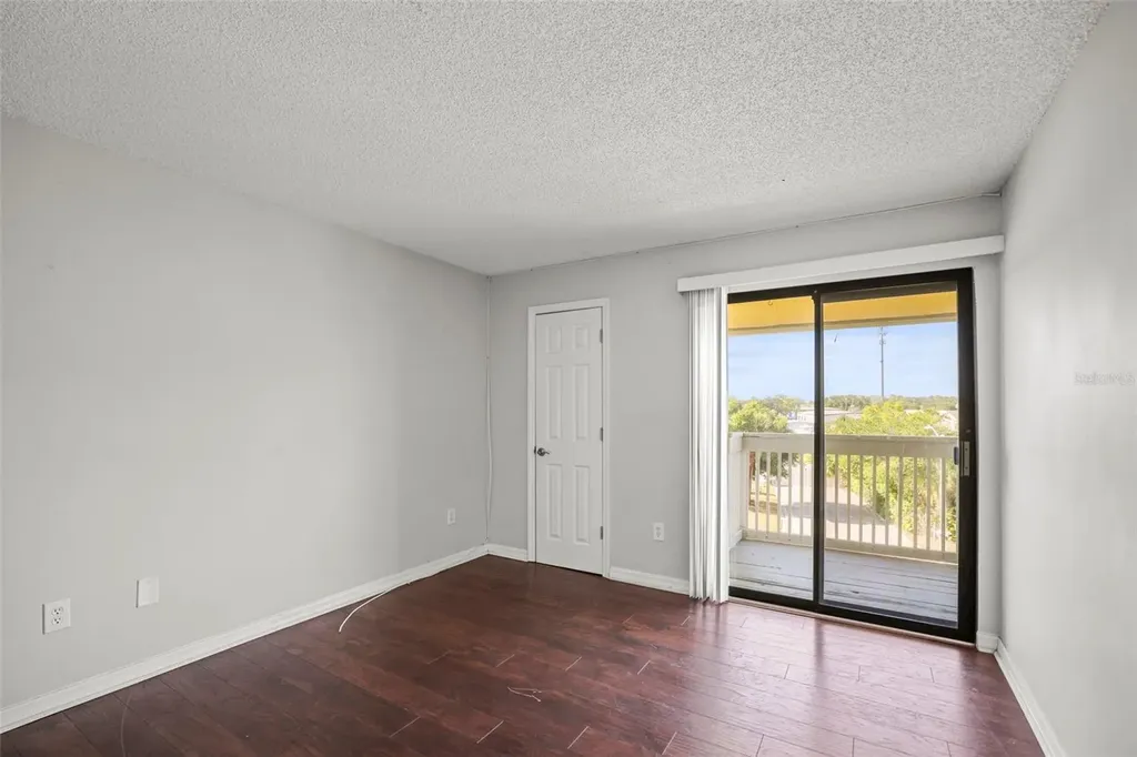 455 Alt 19 S Palm Harbor FL 34683