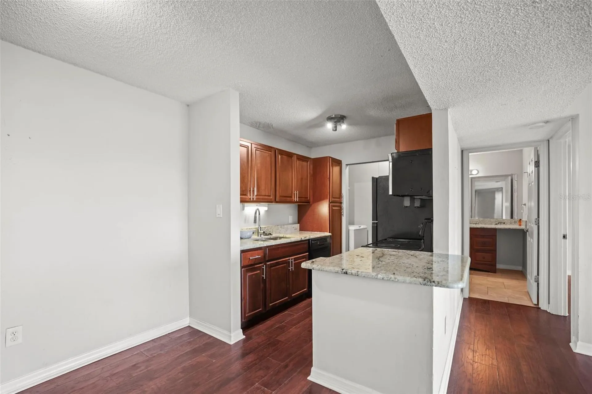 455 Alt 19 S Palm Harbor FL 34683