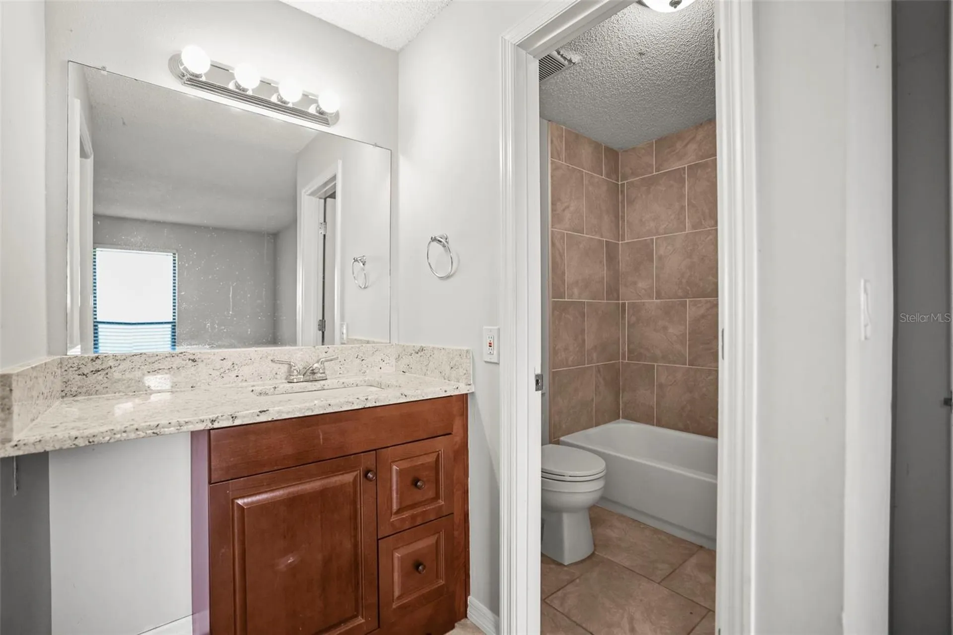 455 Alt 19 S Palm Harbor FL 34683