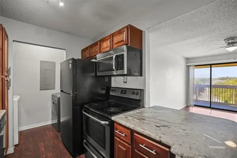455 Alt 19 S Palm Harbor FL 34683
