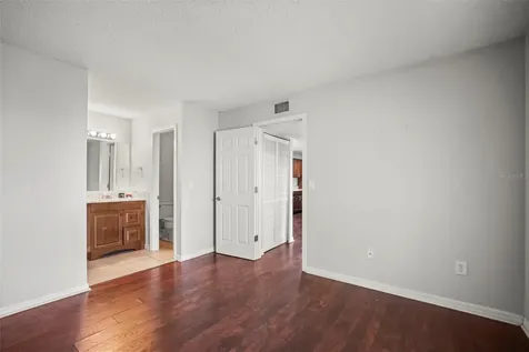 455 Alt 19 S Palm Harbor FL 34683