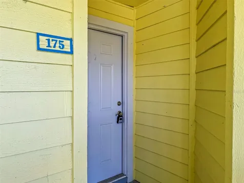 455 Alt 19 S Palm Harbor FL 34683