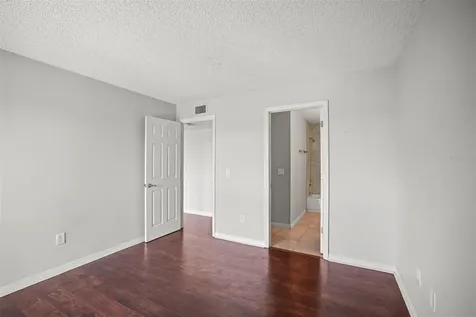 455 Alt 19 S Palm Harbor FL 34683