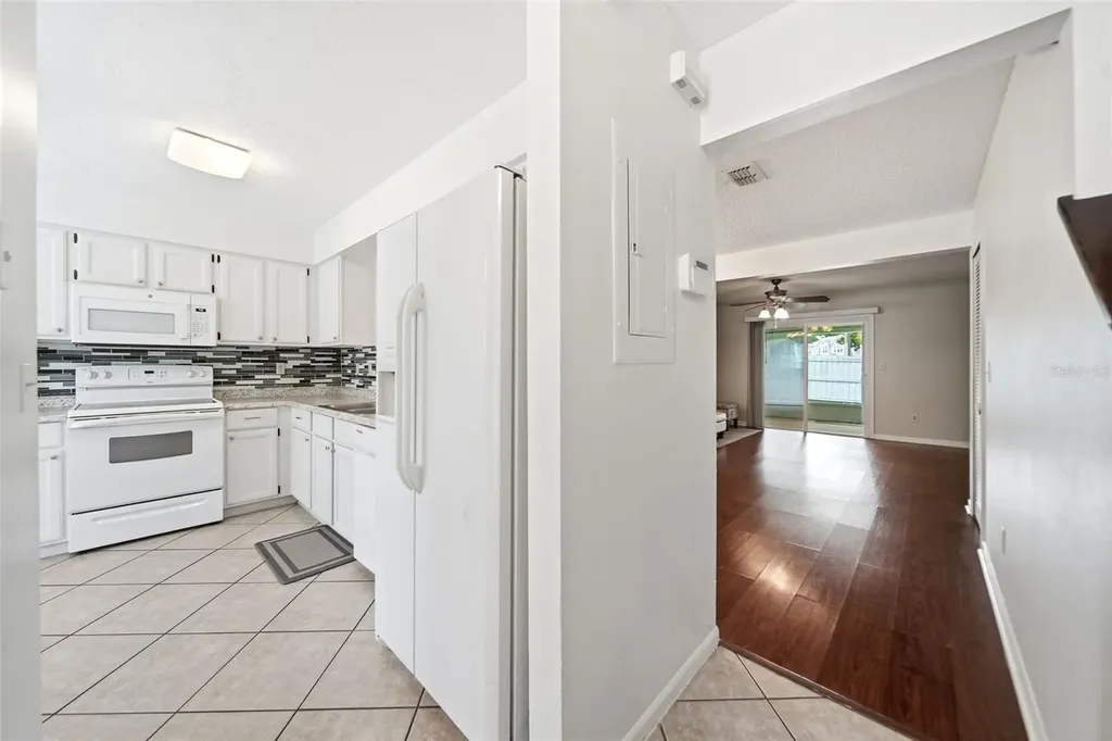 585 Shadow Glenn Place Winter Springs FL 32708