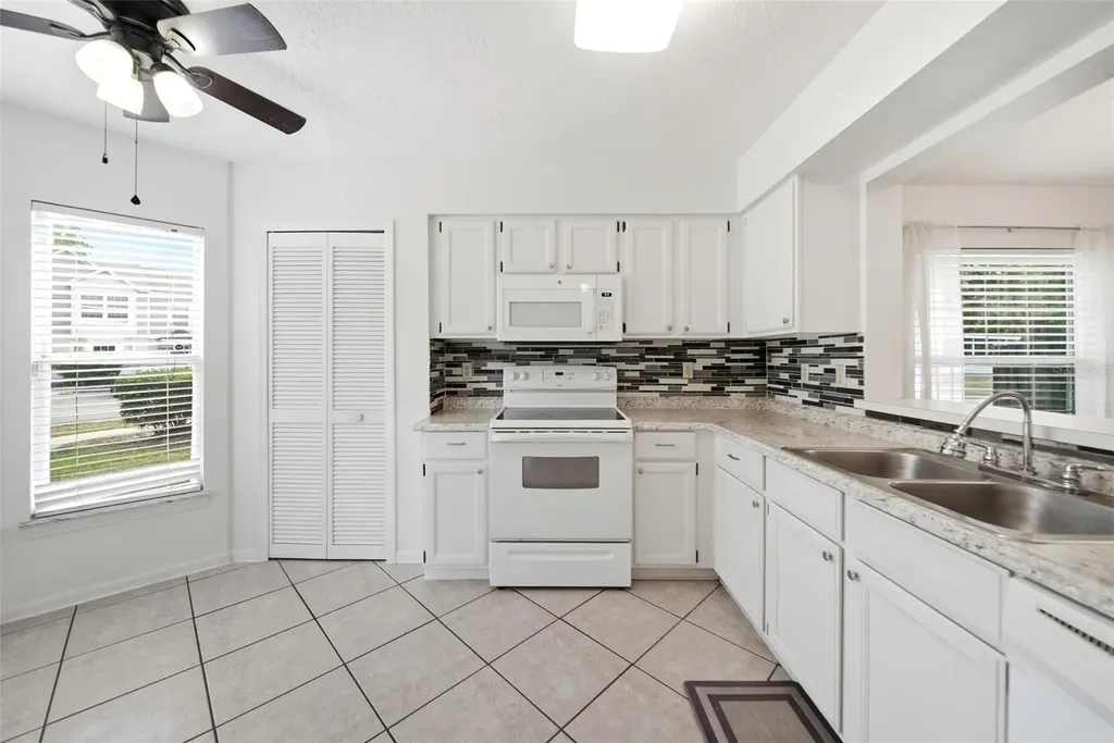 585 Shadow Glenn Place Winter Springs FL 32708