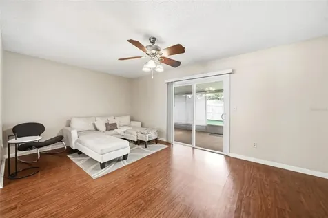 585 Shadow Glenn Place Winter Springs FL 32708