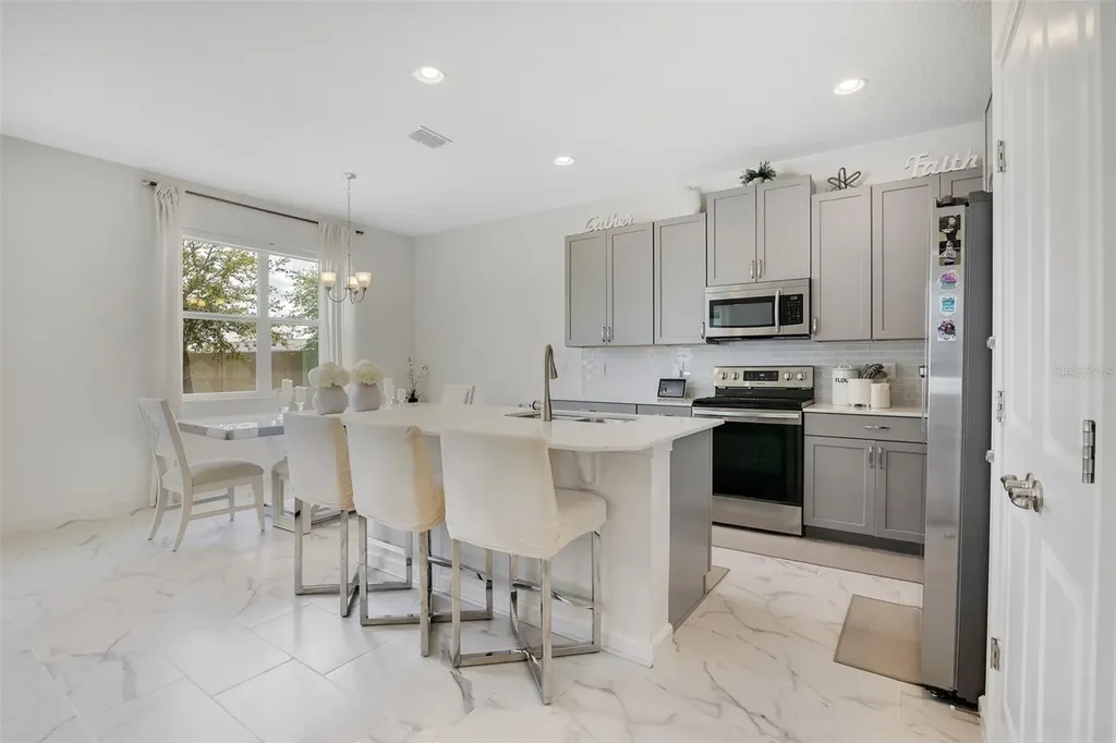 549 Sapphire Drive Davenport FL 33837
