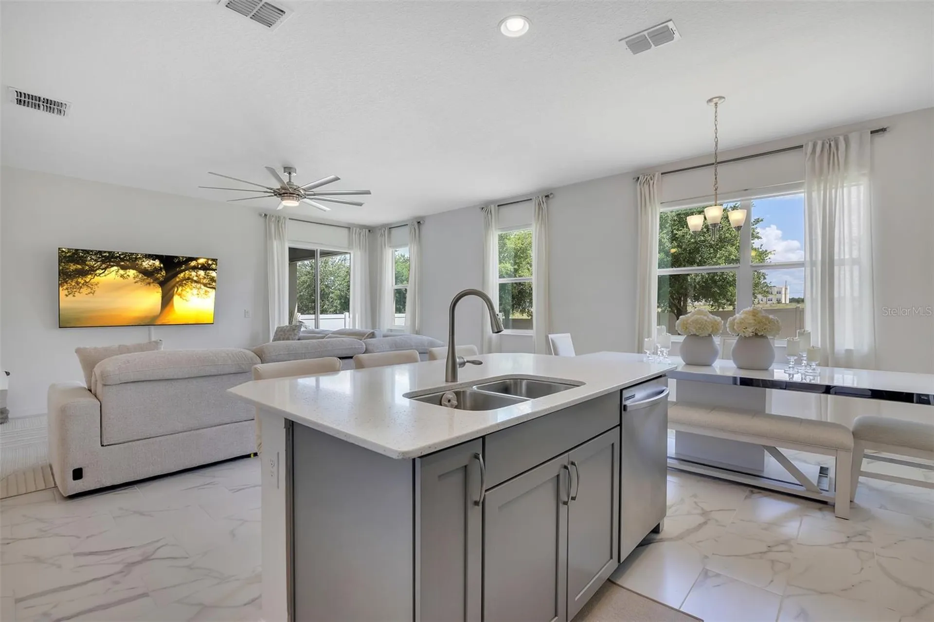549 Sapphire Drive Davenport FL 33837