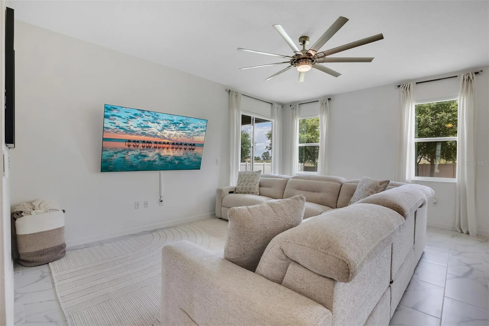549 Sapphire Drive Davenport FL 33837