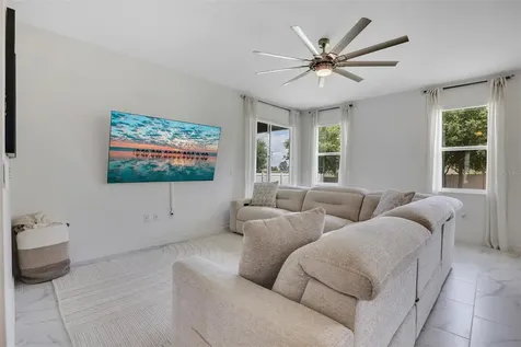 549 Sapphire Drive Davenport FL 33837