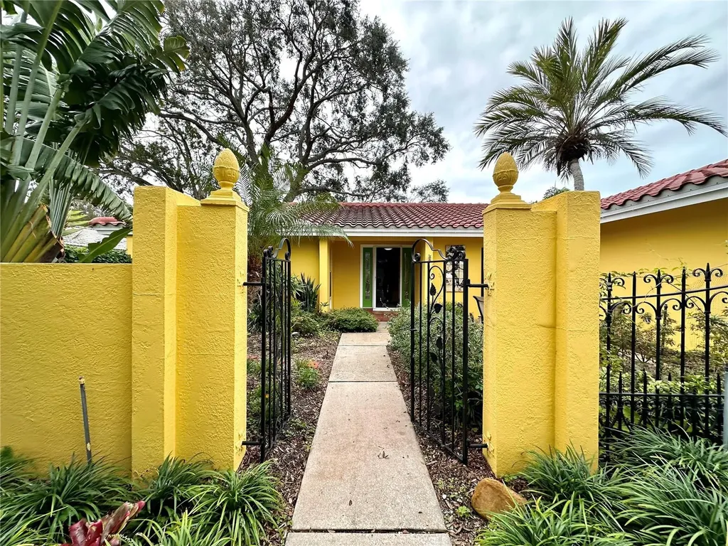 1883 Riviera Circle Sarasota FL 34232