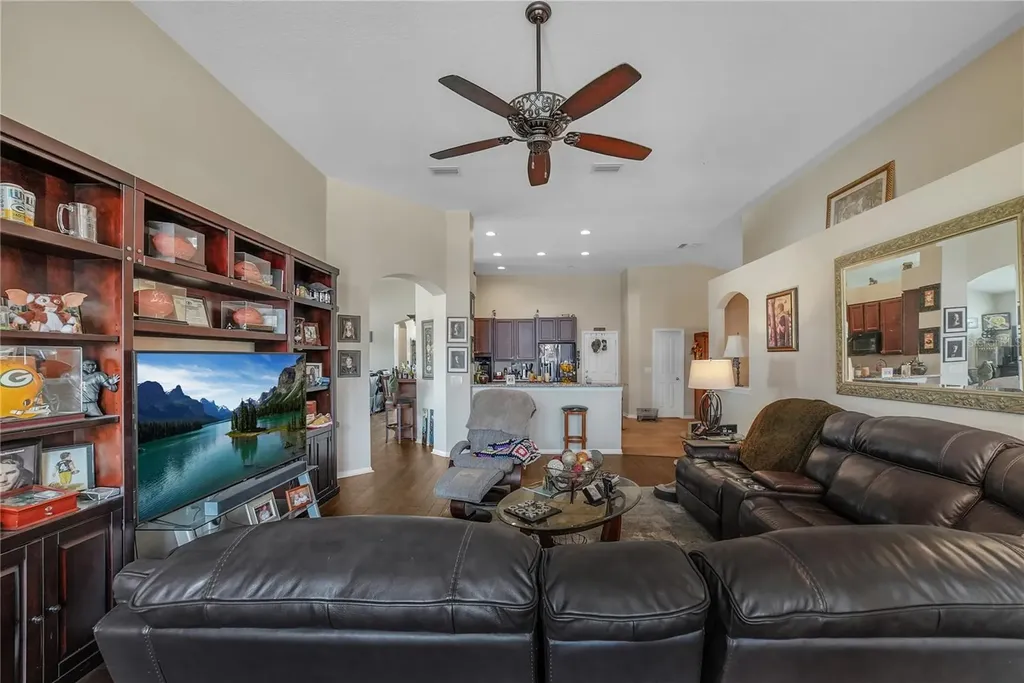 12309 Loopback Drive San Antonio FL 33576