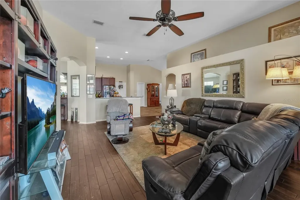 12309 Loopback Drive San Antonio FL 33576