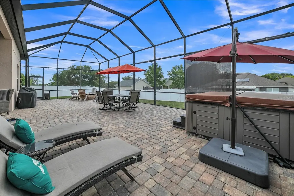 12309 Loopback Drive San Antonio FL 33576