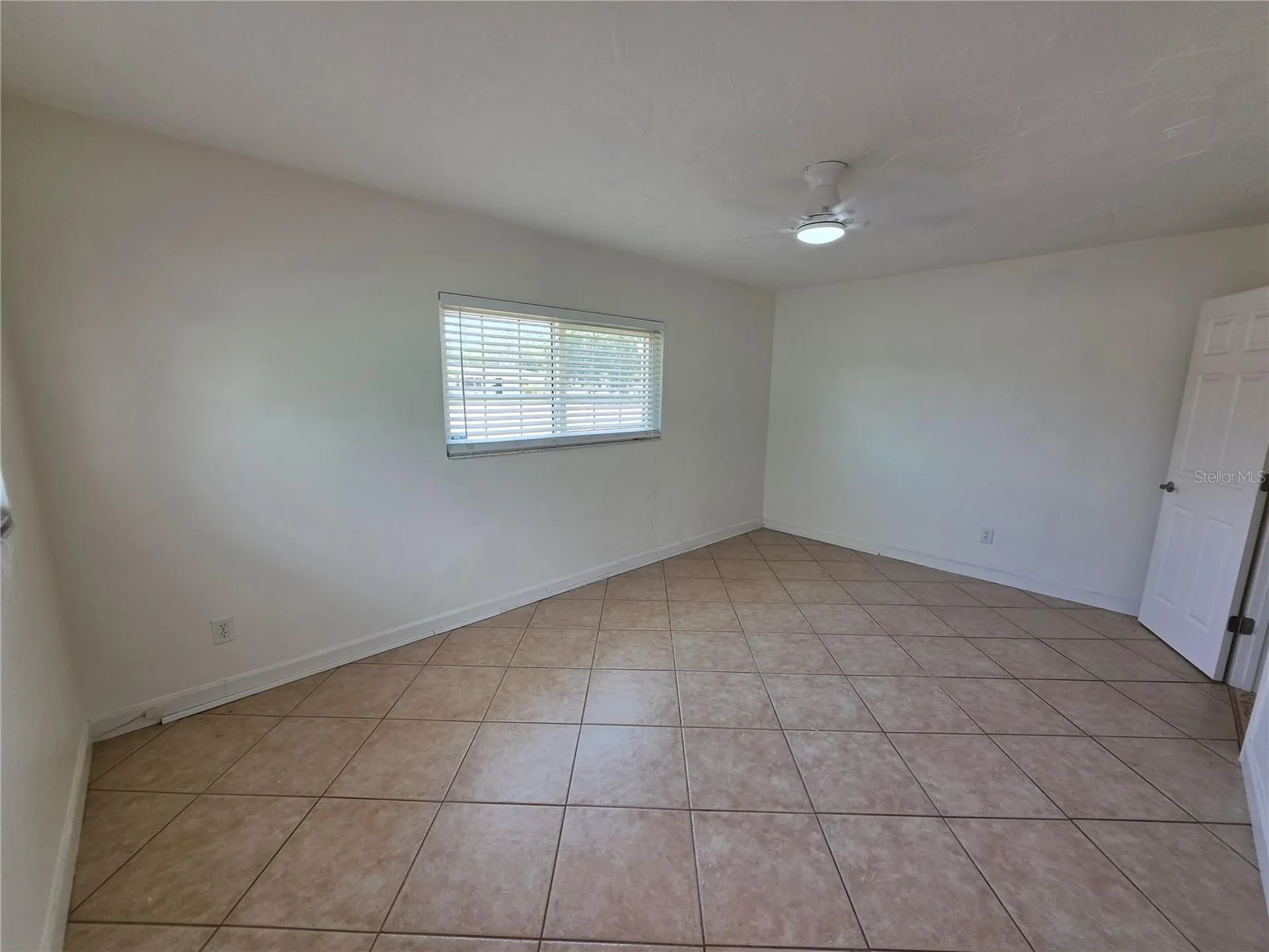 6033 38th Avenue N St Petersburg FL 33710
