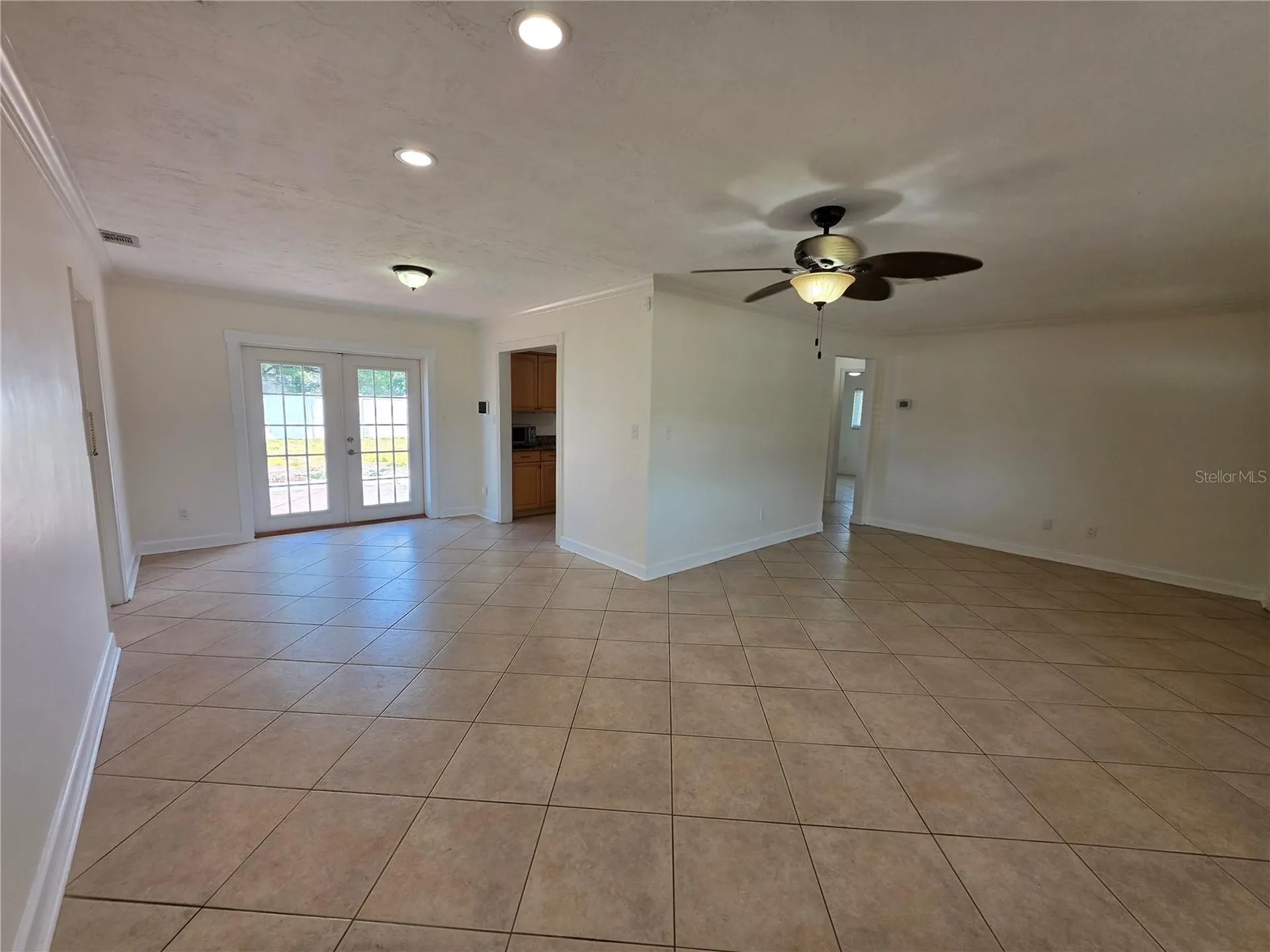 6033 38th Avenue N St Petersburg FL 33710