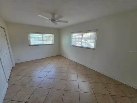 6033 38th Avenue N St Petersburg FL 33710