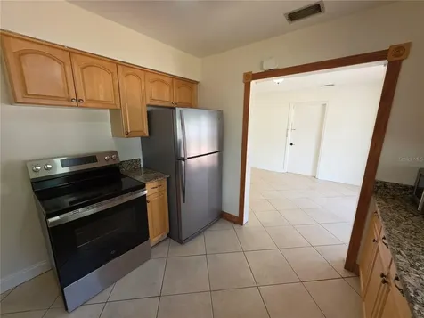 6033 38th Avenue N St Petersburg FL 33710
