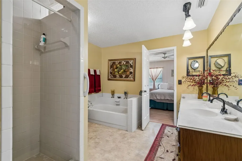 1319 Abbey Crescent Lane Clearwater FL 33759