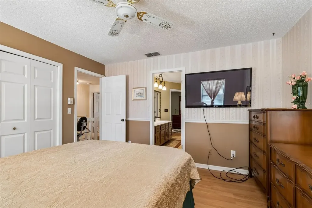 1319 Abbey Crescent Lane Clearwater FL 33759