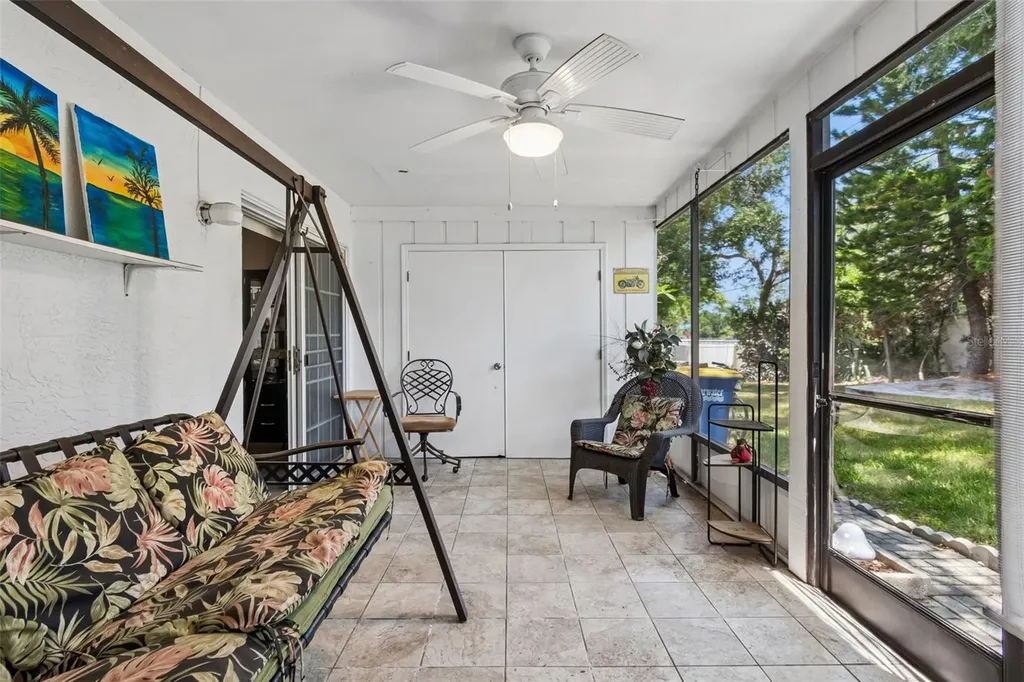 1319 Abbey Crescent Lane Clearwater FL 33759