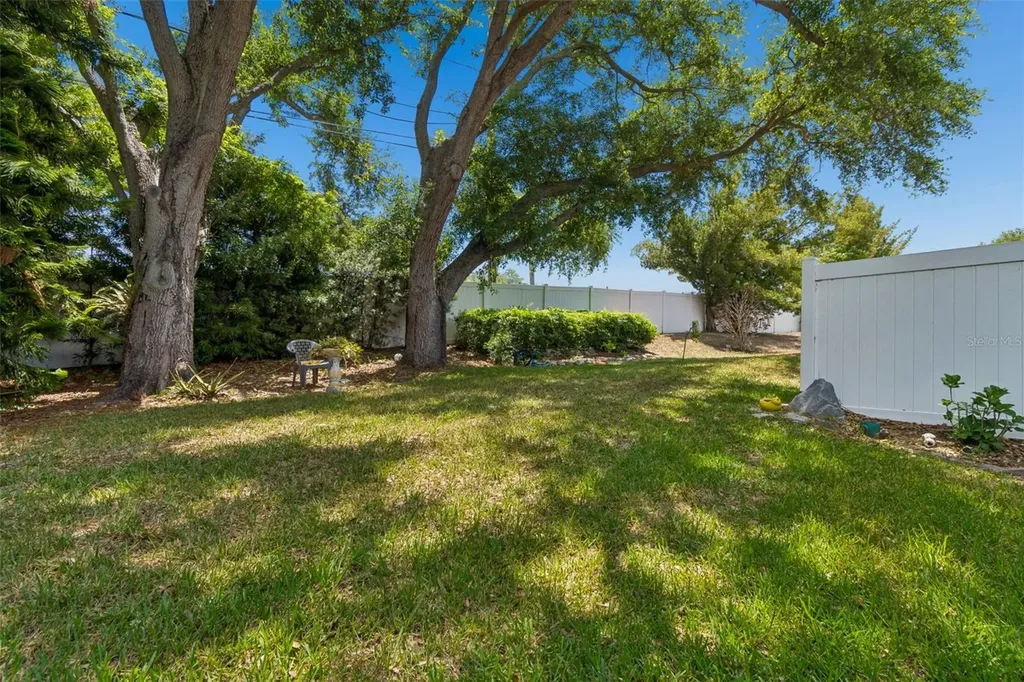 1319 Abbey Crescent Lane Clearwater FL 33759
