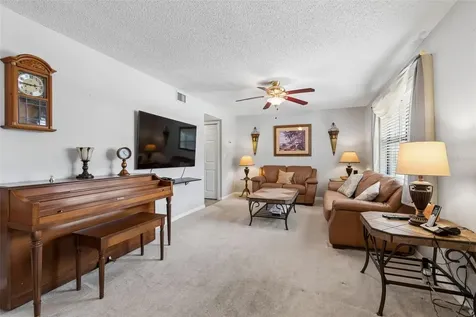 1319 Abbey Crescent Lane Clearwater FL 33759