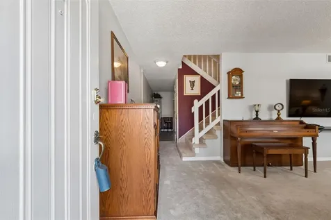 1319 Abbey Crescent Lane Clearwater FL 33759