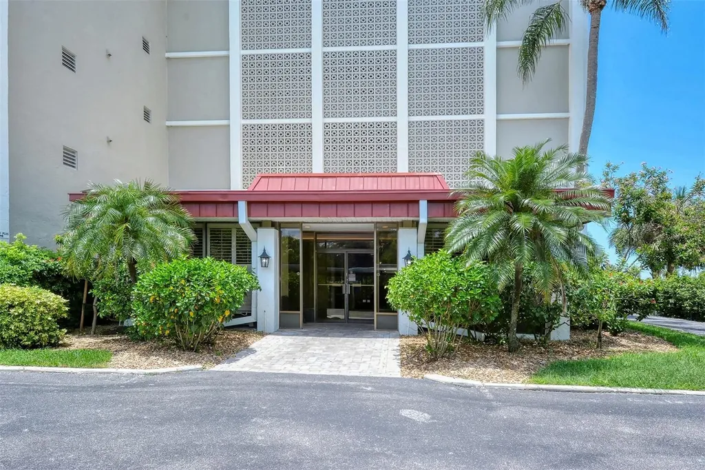 1100 Imperial Drive Sarasota FL 34236