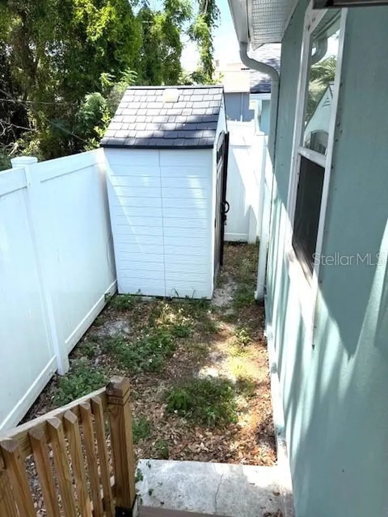 1931 10th Street S St Petersburg FL 33705