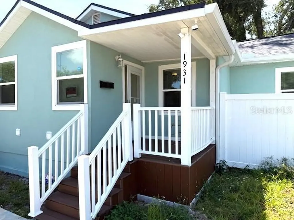 1931 10th Street S St Petersburg FL 33705