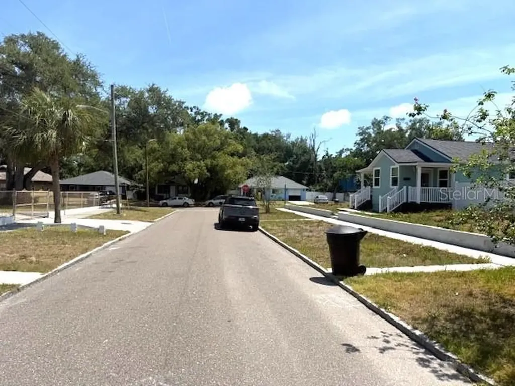 1931 10th Street S St Petersburg FL 33705