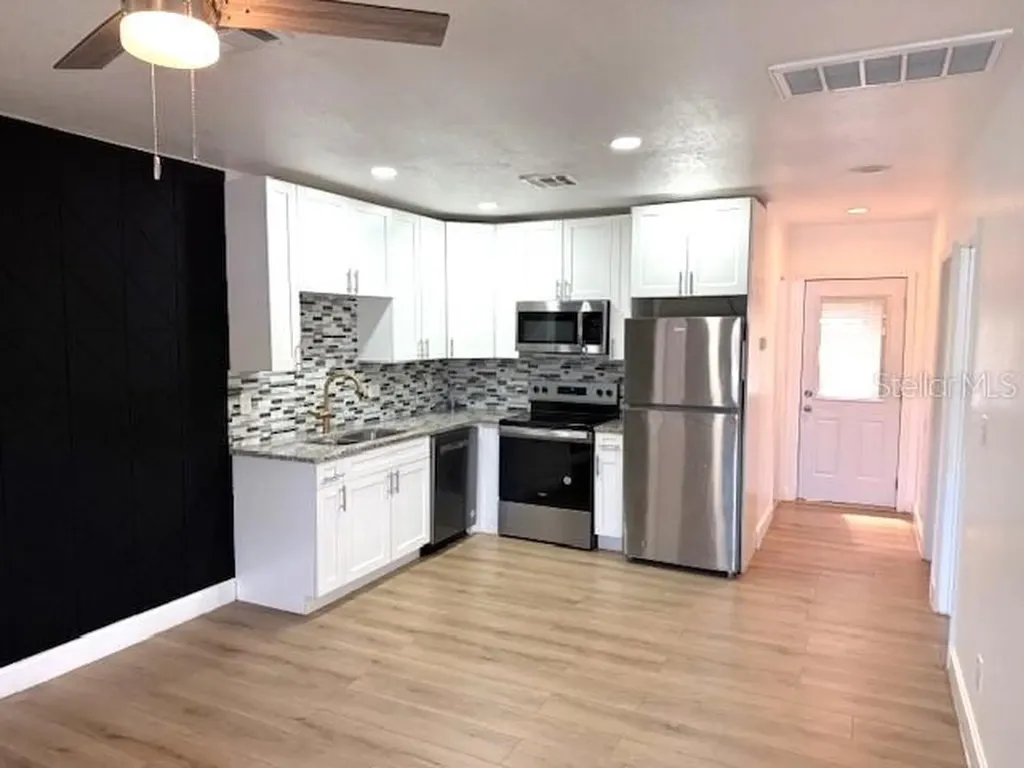 1931 10th Street S St Petersburg FL 33705