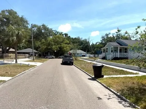 1931 10th Street S St Petersburg FL 33705