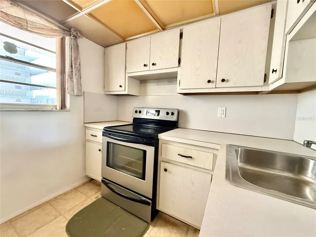 15600 NW 7th Avenue Miami FL 33169