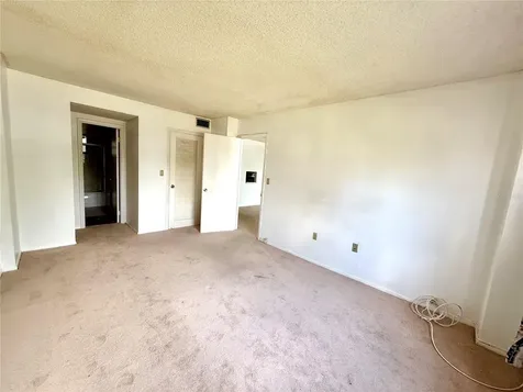 15600 NW 7th Avenue Miami FL 33169